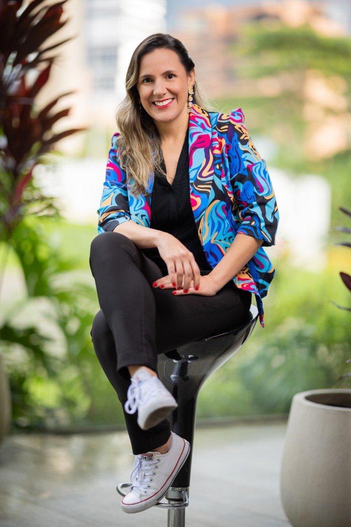 Paola Alzate — retrato profesional